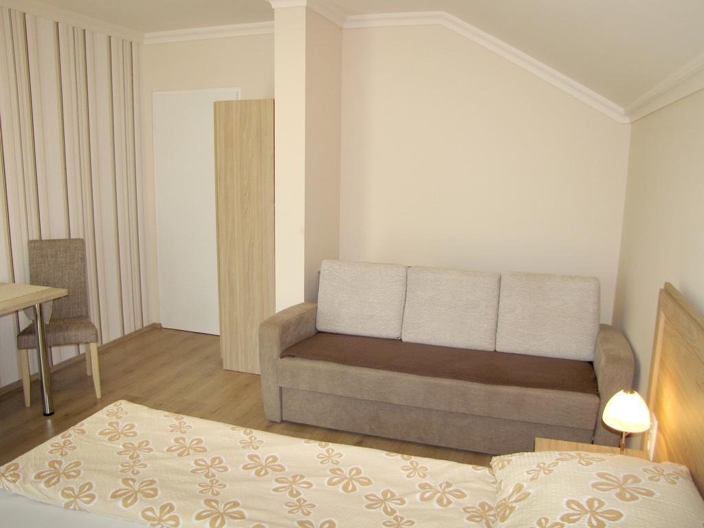 Csilla Apartman Hajduszoboszlo Luaran gambar
