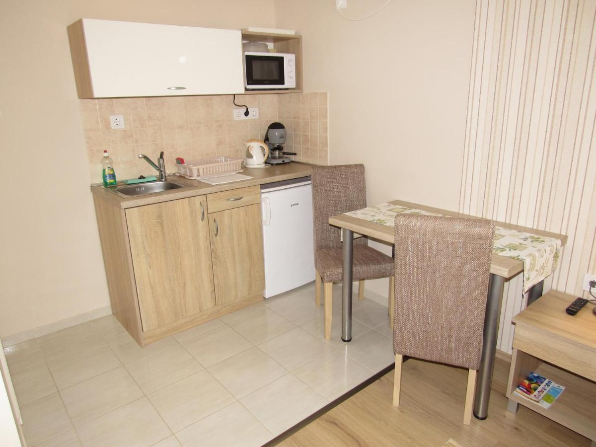 Csilla Apartman Hajduszoboszlo Luaran gambar